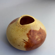 Load image into Gallery viewer, Cedar Vase