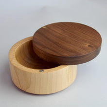 Load image into Gallery viewer, Walnut &amp; Maple Salt Cellar