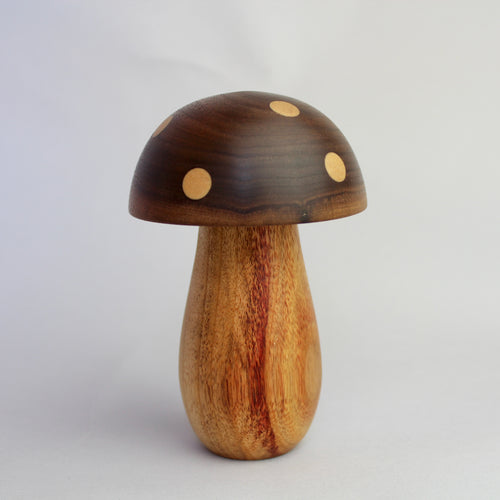 Walnut & Canary Mushroom