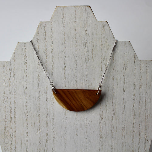 Apricot Necklace