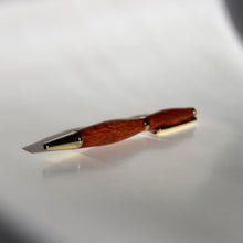 Load image into Gallery viewer, Lacewood Pen